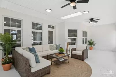 2409 Sweetheart Ln, Pensacola, FL 32526 - Photo 4