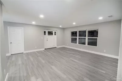 401 N Green St, Pensacola, FL 32505 - Photo 8