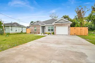 3018 Berwick St, Pensacola, FL 32503 - Photo 1
