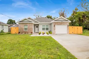 3018 Berwick St, Pensacola, FL 32503 - Photo 2