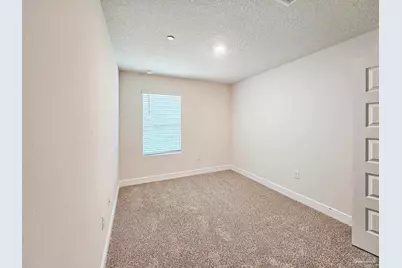 1211 Fairchild Village Dr, Pensacola, FL 32504 - Photo 20