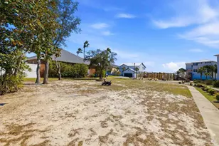 569 Radiant Cir, Mary Esther, FL 32569 - Photo 34