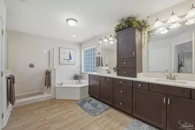 569 Radiant Cir, Mary Esther, FL 32569 - Photo 22