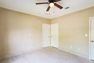 2425 E Johnson Ave, Pensacola, FL 32514 - Photo 2