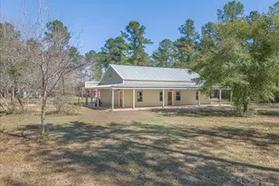 1660 Annie Penton Rd, Jay, FL 32565 - Photo 2