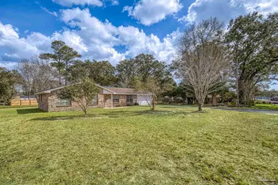 9520 Plainfield Ave, Pensacola, FL 32514 - Photo 4