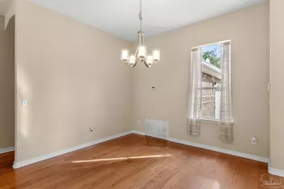 8 Warrior Ct, Pensacola, FL 32507 - Photo 8