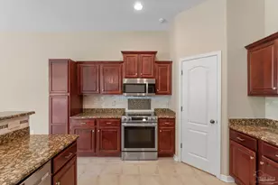 8 Warrior Ct, Pensacola, FL 32507 - Photo 18