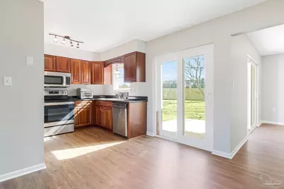 407 Celeste Ct, Mary Esther, FL 32569 - Photo 6