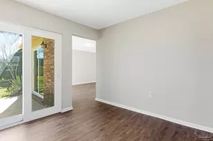 407 Celeste Ct, Mary Esther, FL 32569 - Photo 12