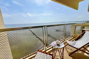 825 Bayshore Dr, Pensacola, FL 32507 - Photo 2