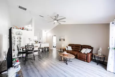 5888 Dandelion Ln, Pensacola, FL 32526 - Photo 4