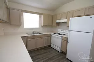 3092 Flintlock Dr, Pensacola, FL 32526 - Photo 4