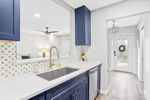 600 Scenic Hwy, Pensacola, FL 32503 - Photo 2