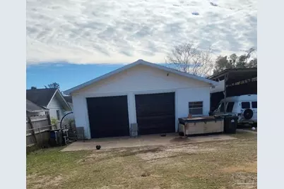 1317 Wilson Ave, Pensacola, FL 32507 - Photo 2