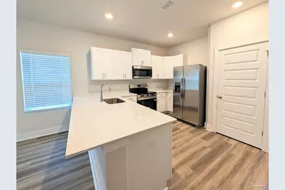 9907 Starling Dr, Pensacola, FL 32506 - Photo 6