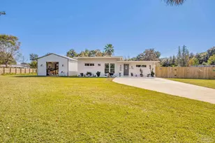 2 Adkinson Dr, Pensacola, FL 32506 - Photo 2