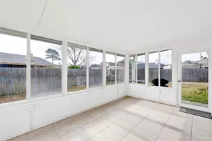 9074 Caribbean Dr, Pensacola, FL 32506 - Photo 10