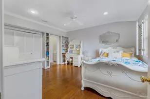 209 Bayshore Dr, Pensacola, FL 32507 - Photo 16