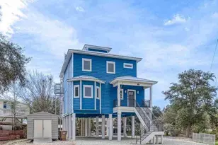 1045 Magnolia Ln, Gulf Breeze, FL 32563 - Photo 2