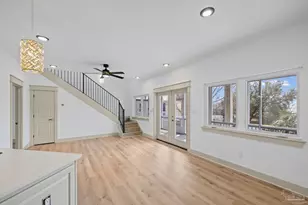 1045 Magnolia Ln, Gulf Breeze, FL 32563 - Photo 10