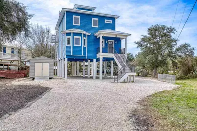 1045 Magnolia Ln, Gulf Breeze, FL 32563 - Photo 38