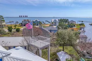 1045 Magnolia Ln, Gulf Breeze, FL 32563 - Photo 48