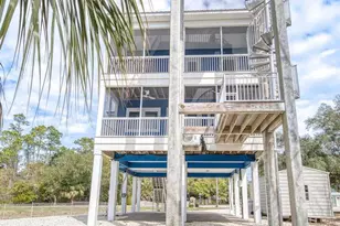 1045 Magnolia Ln, Gulf Breeze, FL 32563 - Photo 42