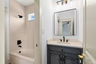 1045 Magnolia Ln, Gulf Breeze, FL 32563 - Photo 30