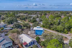 1045 Magnolia Ln, Gulf Breeze, FL 32563 - Photo 52