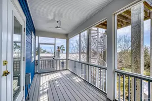 1045 Magnolia Ln, Gulf Breeze, FL 32563 - Photo 64