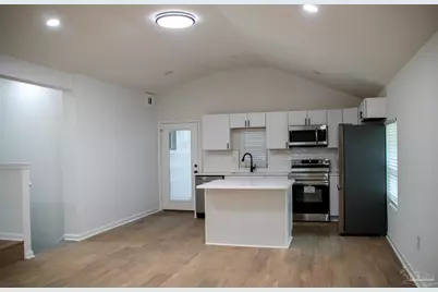 1006 Lake Terrace  Ave, Pensacola, FL 32505 - Photo 6