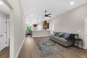 7945 Twin Lake Dr, Milton, FL 32583 - Photo 12