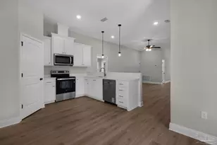 7945 Twin Lake Dr, Milton, FL 32583 - Photo 6