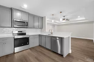 7949 Twin Lake Dr, Milton, FL 32583 - Photo 4