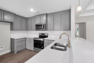 7957 Twin Lake Dr, Milton, FL 32583 - Photo 6