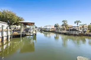 3367 Circle Dr, Gulf Breeze, FL 32563 - Photo 2