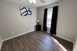 1271 Redwood Ln, Gulf Breeze, FL 32563 - Photo 10