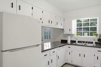 620 Carondelay Dr, Pensacola, FL 32506 - Photo 14