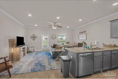 353 S E St, Pensacola, FL 32502 - Photo 10