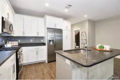 1013 W Intendencia St #B, Pensacola, FL 32502 - Photo 8