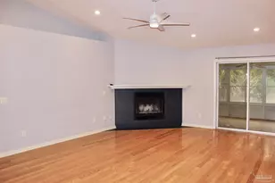 625 Downhaul Dr, Pensacola, FL 32507 - Photo 10