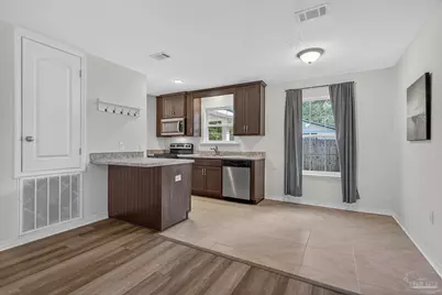 1906 Albany Ave, Pensacola, FL 32507 - Photo 10