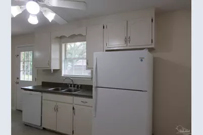 4738 Live Oak Ln, Pace, FL 32571 - Photo 8