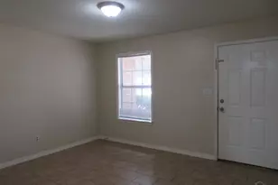 4738 Live Oak Ln, Pace, FL 32571 - Photo 4