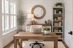 4046 Woodfin Cir, Pace, FL 32571 - Photo 2