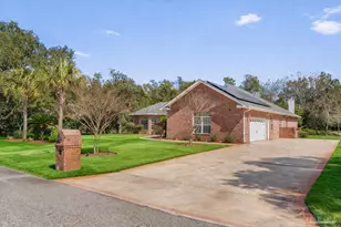 2708 Muirfield Dr, Navarre, FL 32566 - Photo 4