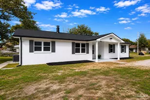 5621 Galvez Rd, Pensacola, FL 32507 - Photo 2