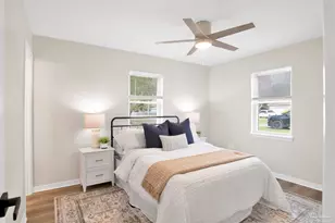 5621 Galvez Rd, Pensacola, FL 32507 - Photo 12