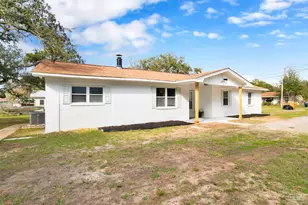 5621 Galvez Rd, Pensacola, FL 32507 - Photo 32